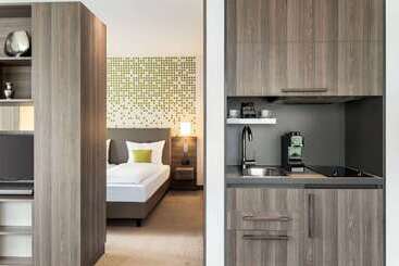 هتل Vienna House By Wyndham Zur Bleiche Schaffhausen