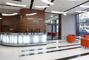 ホテル Warsaw Plaza