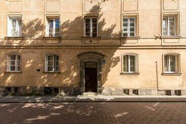 Miodowa Street P&o Serviced Apartments