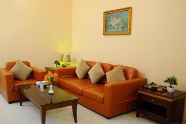 Royal Palace  Apartment Previously Tulip Inn