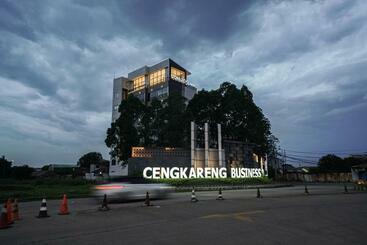 Conjioo Hotel Jakarta Managed By Mhm