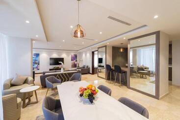 هتل Best Western Plus Al Qurayyat City Center