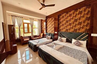 هتل Gulmarg Residency, Kunzer Gulmarg