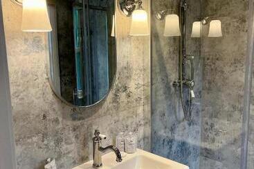 هاستل Number 31 Boutique Townhouse