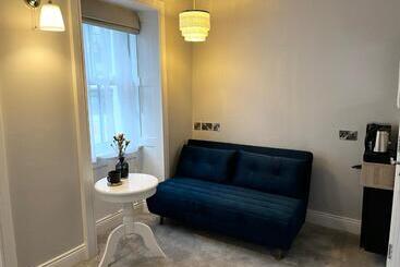 هاستل Number 31 Boutique Townhouse
