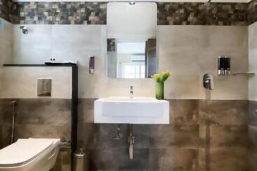 Click Hotel Biz   Bangalore Airport