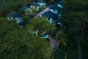 هتل Forest Hill
