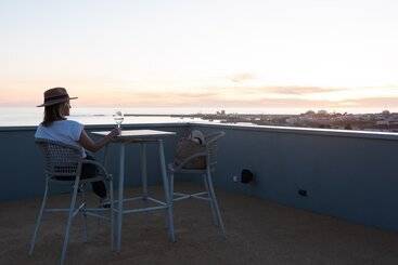 هتل Sines Sea View Business & Leisure