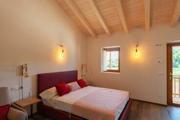 هتل Tenuta Della Casa Wine & Rooms La Pausa Del Collio