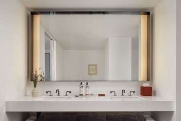 Timbri Hotel San Francisco, Curio Collection By Hilton