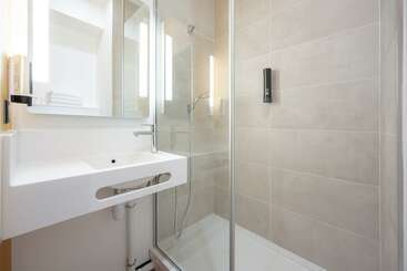 B&b Hotel Toulon Centre Gare