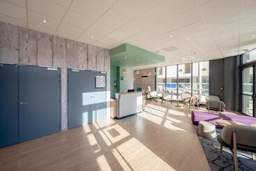 B&b Hotel Toulon Centre Gare