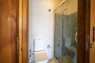 Güney In 5 Odası