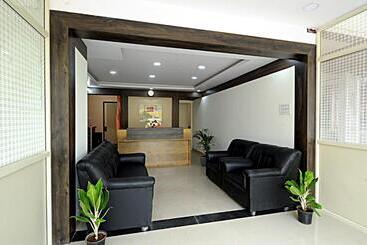 هتل Airport Bliss Boutique