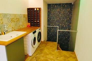 هتل Jacuzzi Love Suite