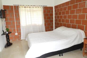 پانسیون La Rivera Hosteria Campestre