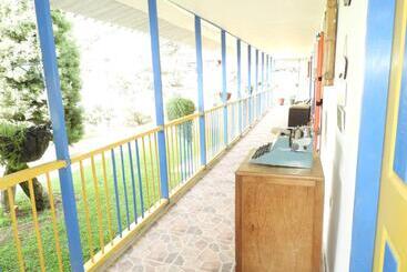 پانسیون La Rivera Hosteria Campestre