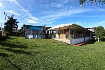 پانسیون La Rivera Hosteria Campestre