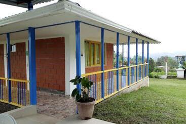 پانسیون La Rivera Hosteria Campestre
