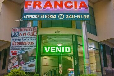 هاستل Residencial Francia