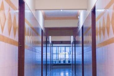 هاستل Residencial Francia