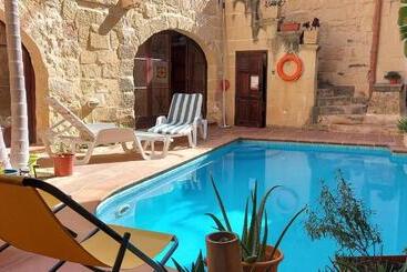 Haven Farmhouse B&b