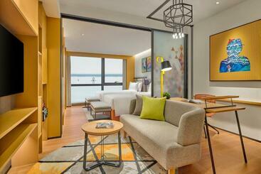 هتل Artyzen Habitat Lingang Shanghai