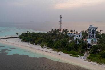 هتل Atoll Residence Dhangethi