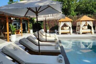 هتل Bora Bora Beach Club