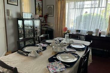 پانسیون Heavenly Heritage House