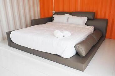 تختخواب و صبحانه Khid Napping