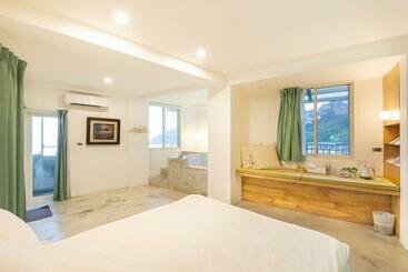 تختخواب و صبحانه Owlstay Jiufen Green Ray 故事所 山中夢遊 九份綠光
