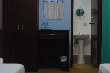 هتل 13 Ways Room Rentals