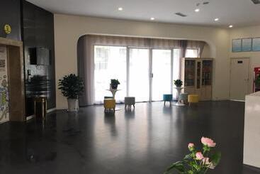 هتل 7days Inn Santai Zizhou Avenue Branch
