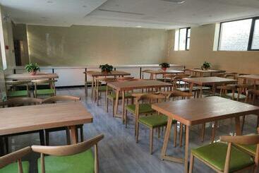هتل 7days Premium Xiong An New District Rongcheng People S Hospital Branch