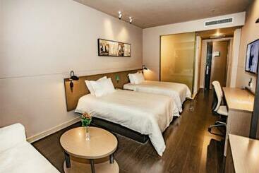 هتل Jinjiang Inn Select Linyi City Government Tianjin Road Branch