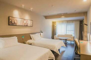 هتل Jinjiang Inn Select Linyi City Government Tianjin Road Branch
