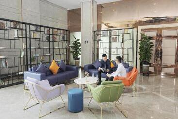 Kyriad Hotel Shenzhen Pingdi Low Carbon City