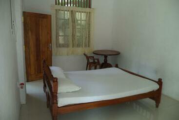 پانسیون Duncan Murray Villa