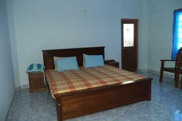 پانسیون Duncan Murray Villa