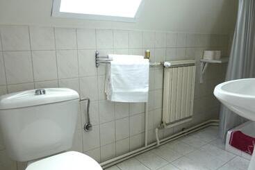پانسیون Quiet Room In Budapest Near Airport With Free Parking