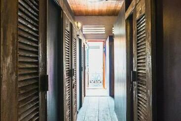Pomme Hostel Restaurant & Bar   Private Sleeping Cabins