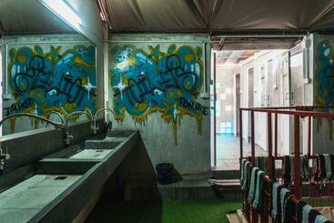 Pomme Hostel Restaurant & Bar   Private Sleeping Cabins