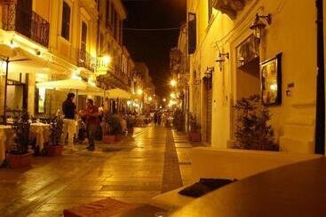 تختخواب و صبحانه Suites Florence