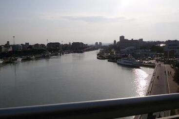 تختخواب و صبحانه Suites Florence