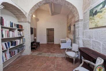 تختخواب و صبحانه Villa Verde   Suite De 100m2 Avec 2 Chambres Et Terrace   Possibilité Table D Hôte