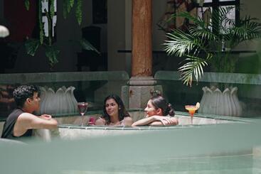 Indian Palace Hotel Boutique Spa & Restaurante
