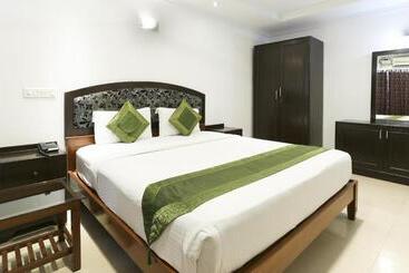 هتل Octave Fairway Suites