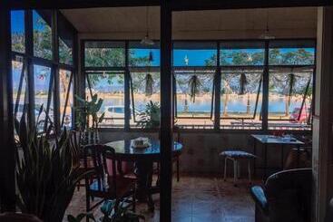 تختخواب و صبحانه Take A Rest At Nakhon Phanom