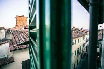 هتل Albergo Fiorentino